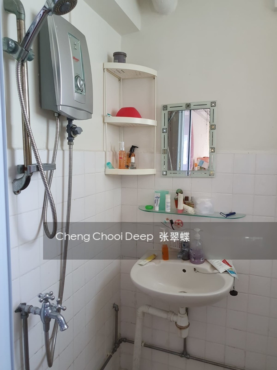 Blk 261 Jurong East Street 24 (Jurong East), HDB 3 Rooms #219573351